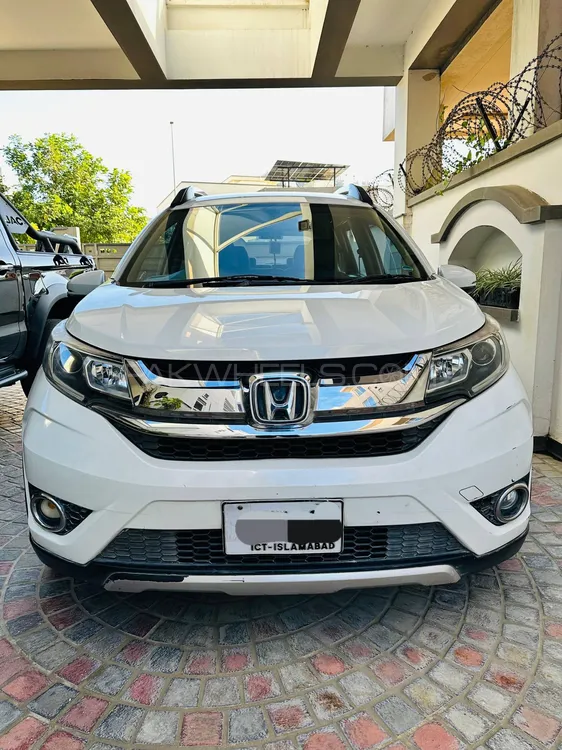 Honda BR-V 2017 for Sale in Islamabad Image-1