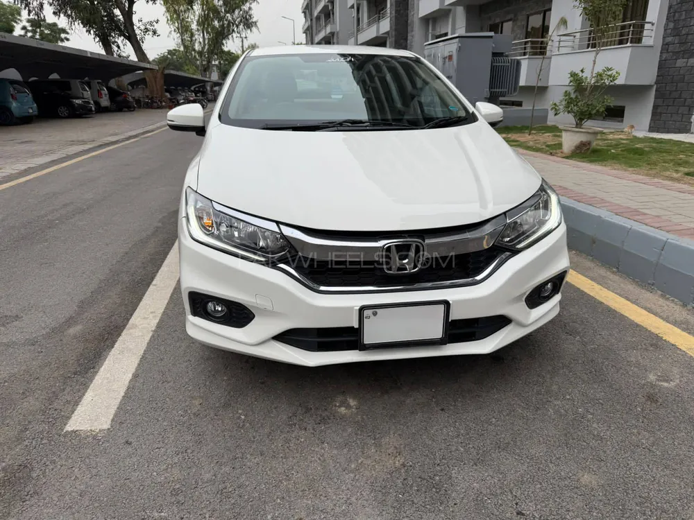 Honda City 2023 for Sale in Layyah Image-1