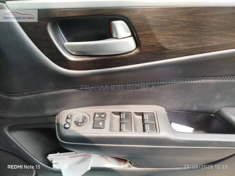 Honda Jade 2015 for Sale in Faisalabad Honda Jade 2015 for Sale in Faisalabad Image-12