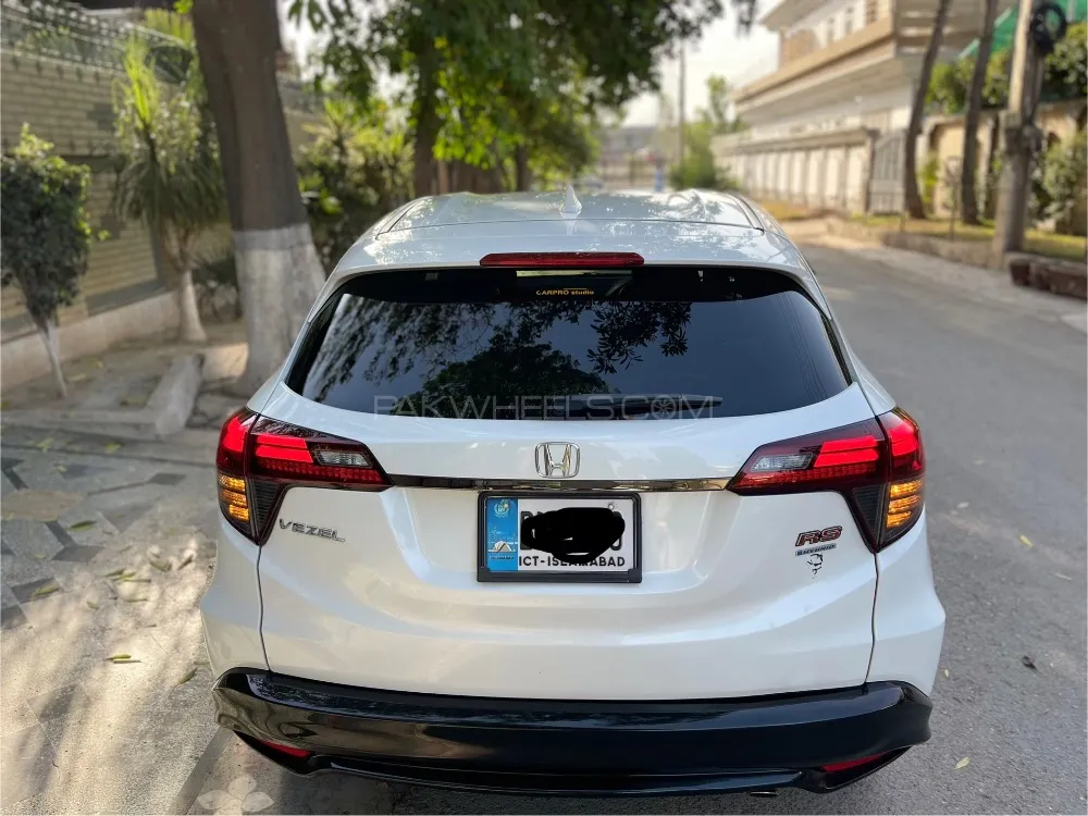 Honda Vezel 2019 for Sale in Peshawar Image-1