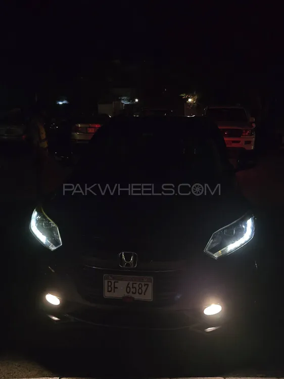 Honda Vezel 2013 for Sale in Islamabad Image-1