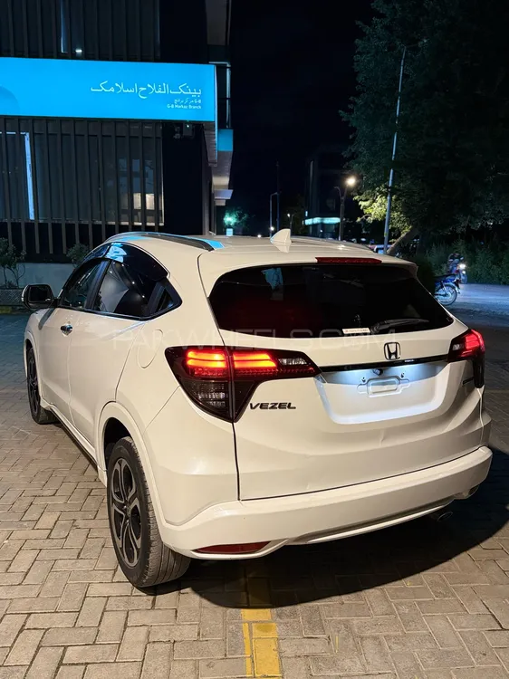 Honda Vezel 2019 for Sale in Islamabad Image-1
