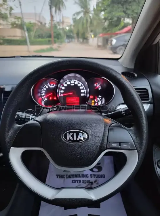 KIA Picanto 2023 for Sale in Karachi KIA Picanto 2023 for Sale in Karachi Image-7
