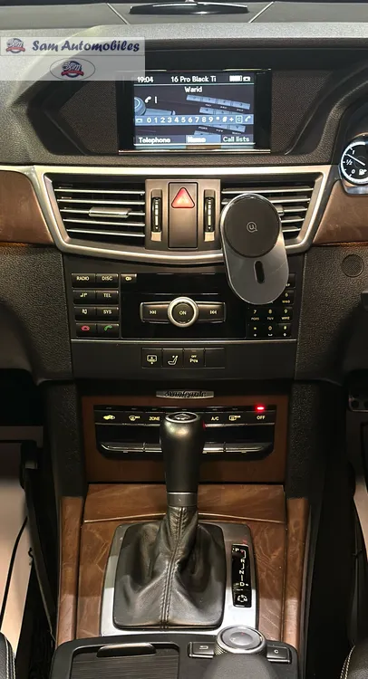 Mercedes Benz E Class 2011 for Sale in Karachi Mercedes Benz E Class 2011 for Sale in Karachi Image-8