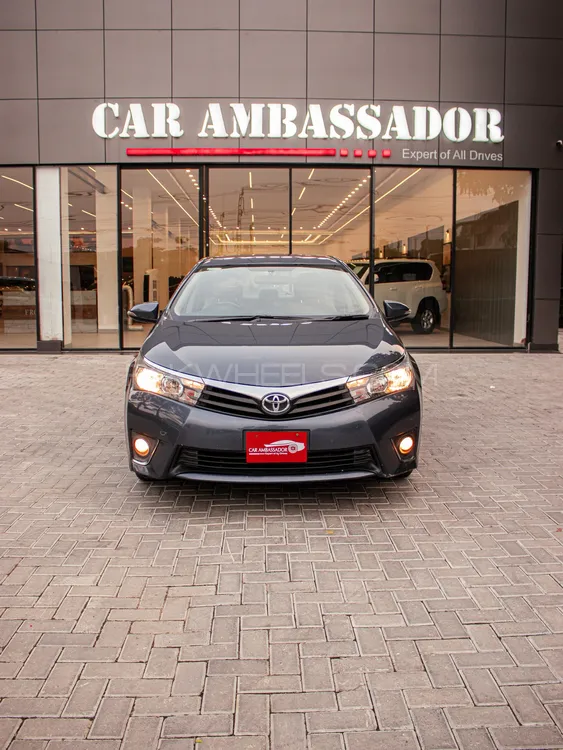 Toyota Corolla 2015 for Sale in Islamabad Image-1
