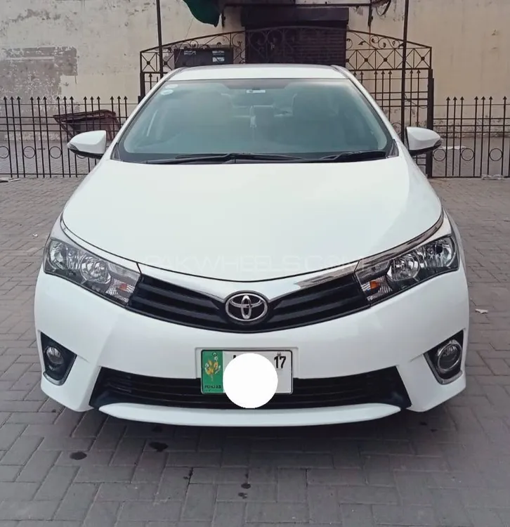 Toyota Corolla 2017 for Sale in Faisalabad Image-1