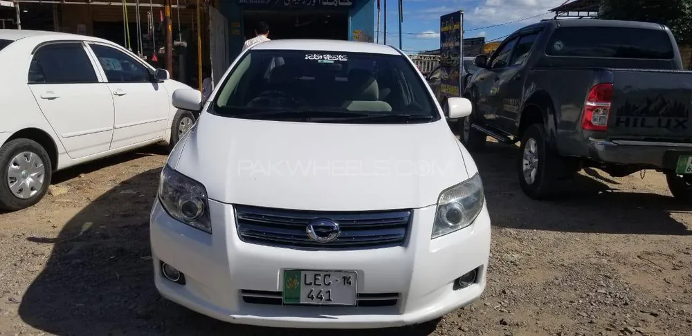 Toyota Corolla Axio 2007 for Sale in Islamabad Image-1