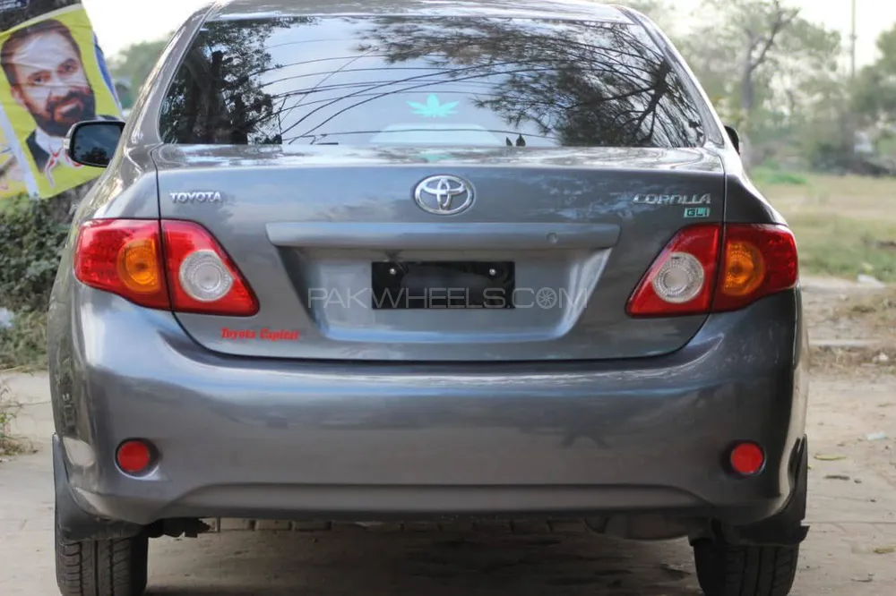 Toyota Corolla 2011 for Sale in Islamabad Image-1