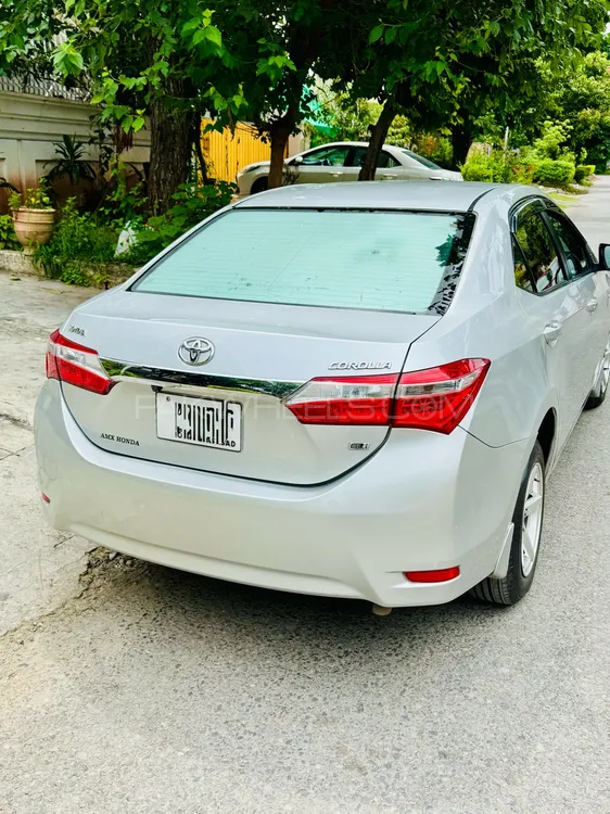 Toyota Corolla 2017 for Sale in Islamabad Image-1