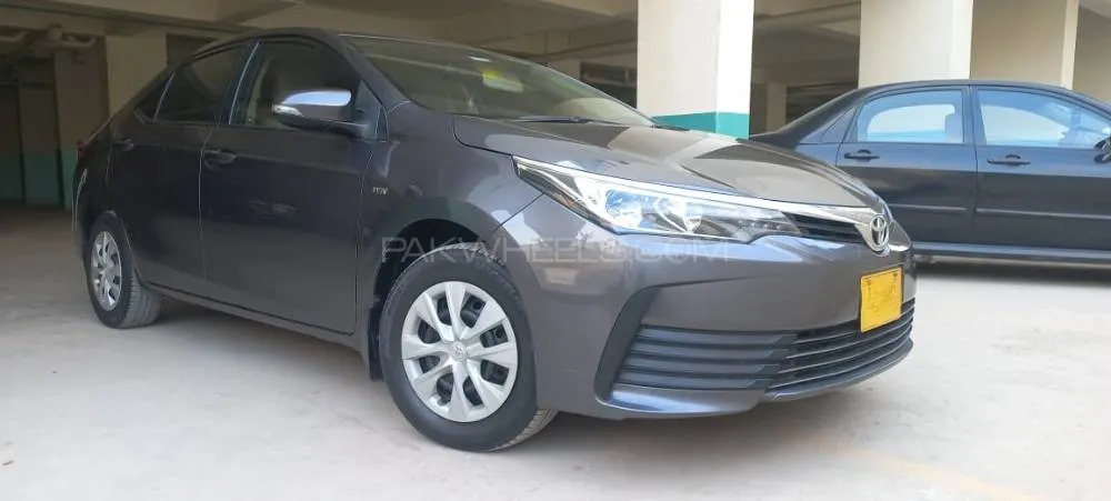 Toyota Corolla 2017 for Sale in Islamabad Image-1