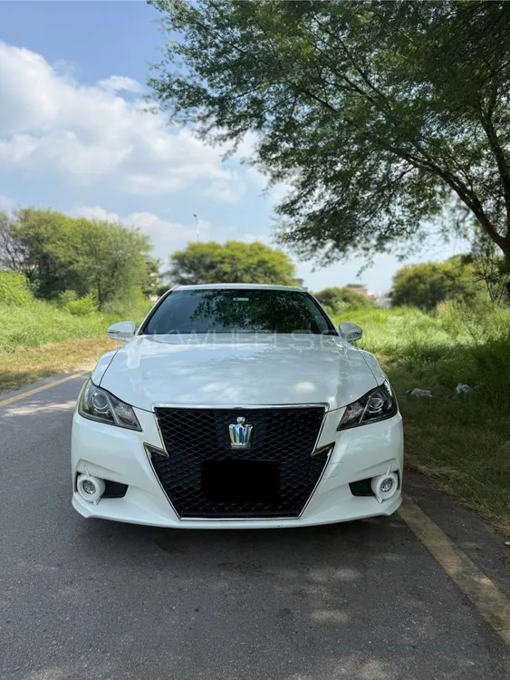 Toyota Crown 2015 for Sale in Islamabad Image-1