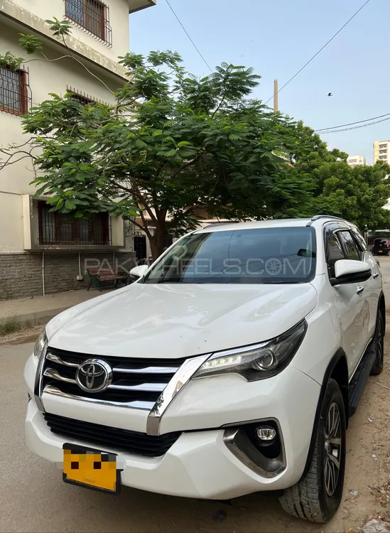 Toyota Fortuner 2018 for Sale in Karachi Image-1