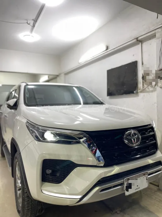 Toyota Fortuner 2021 for Sale in Karachi Image-1