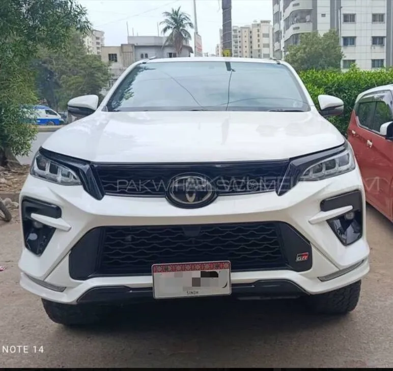 Toyota Fortuner 2023 for Sale in Karachi Image-1