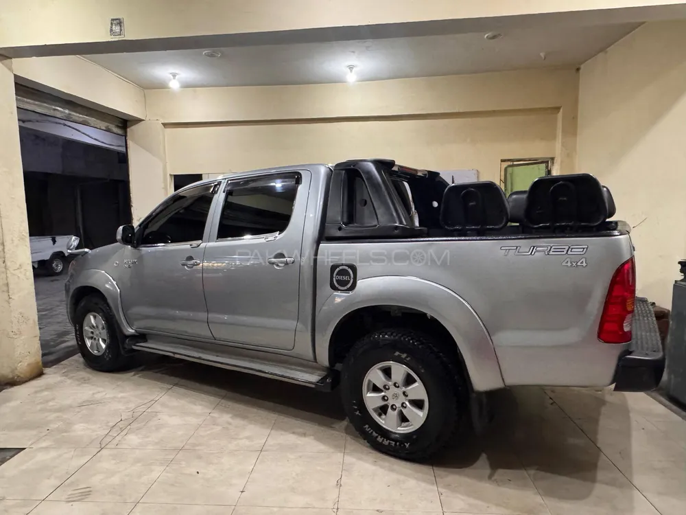 Toyota Hilux 2011 for Sale in Abbottabad Toyota Hilux 2011 for Sale in Abbottabad Image-7