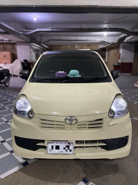 Toyota Pixis Epoch 2012 for Sale in Karachi Image-1
