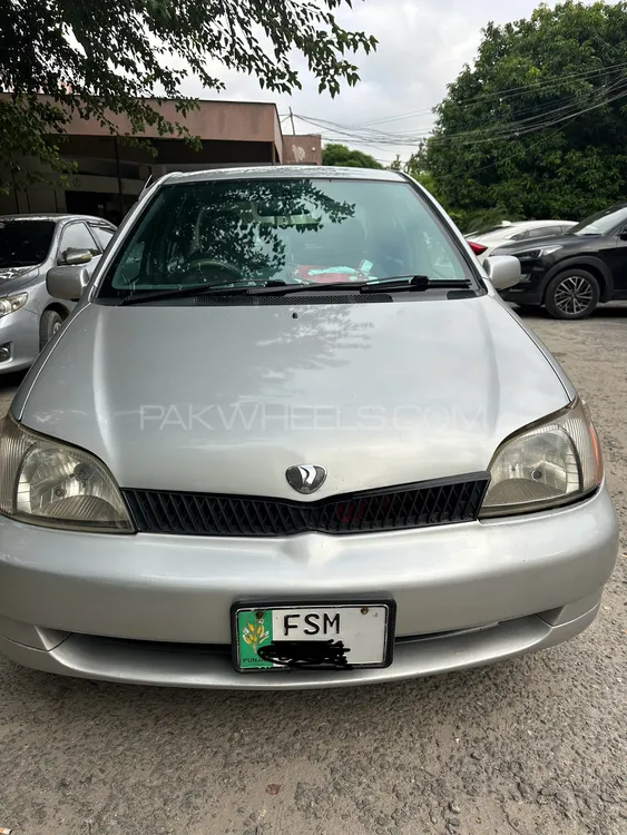 Toyota Platz 2001 for Sale in Faisalabad Image-1
