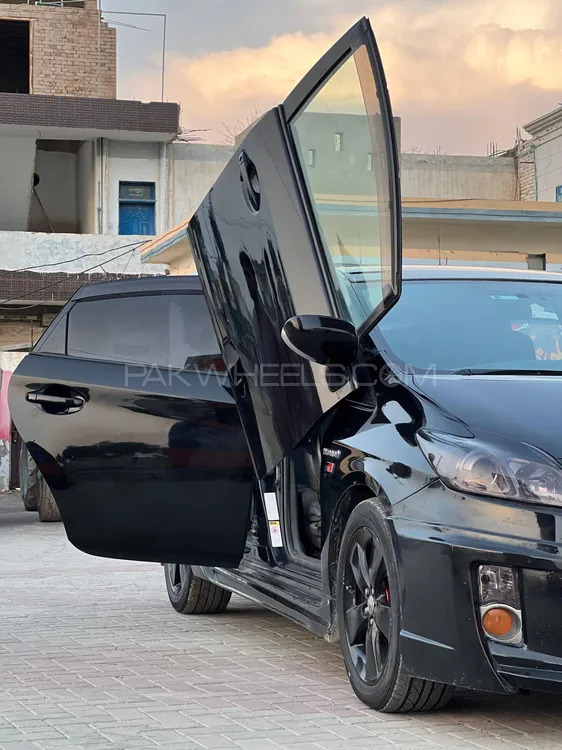 Toyota Prius 2009 for Sale in Islamabad Image-1