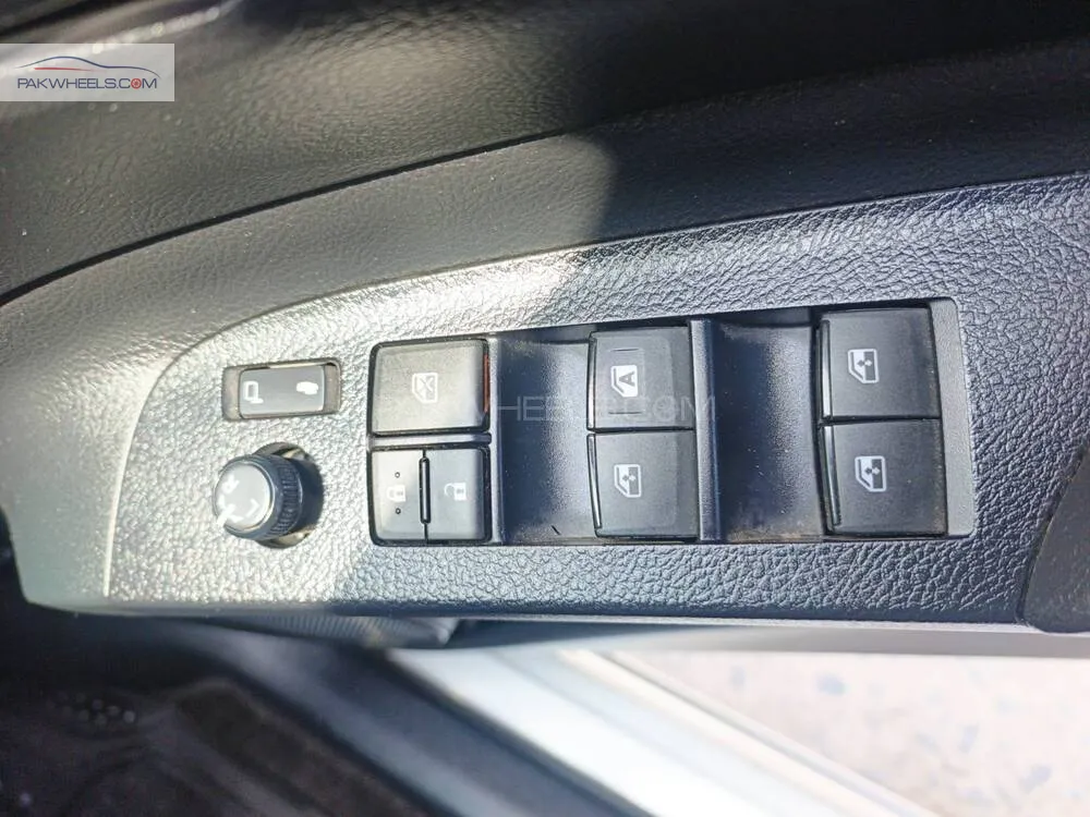 Toyota Sienta 2019 for Sale in Rawalpindi Toyota Sienta 2019 for Sale in Rawalpindi Image-12