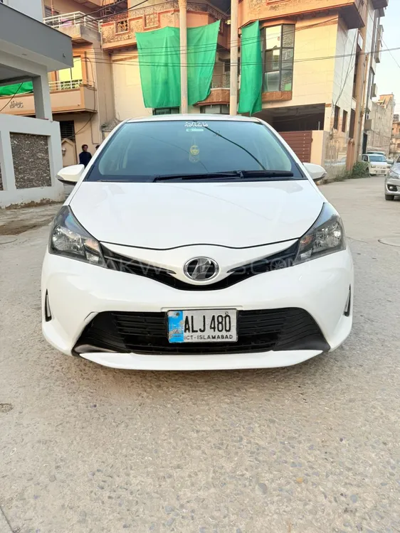 Toyota Vitz 2015 for Sale in Rawalpindi Image-1