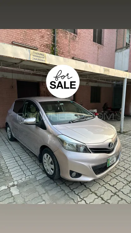 Toyota Vitz 2011 for Sale in Lahore Image-1