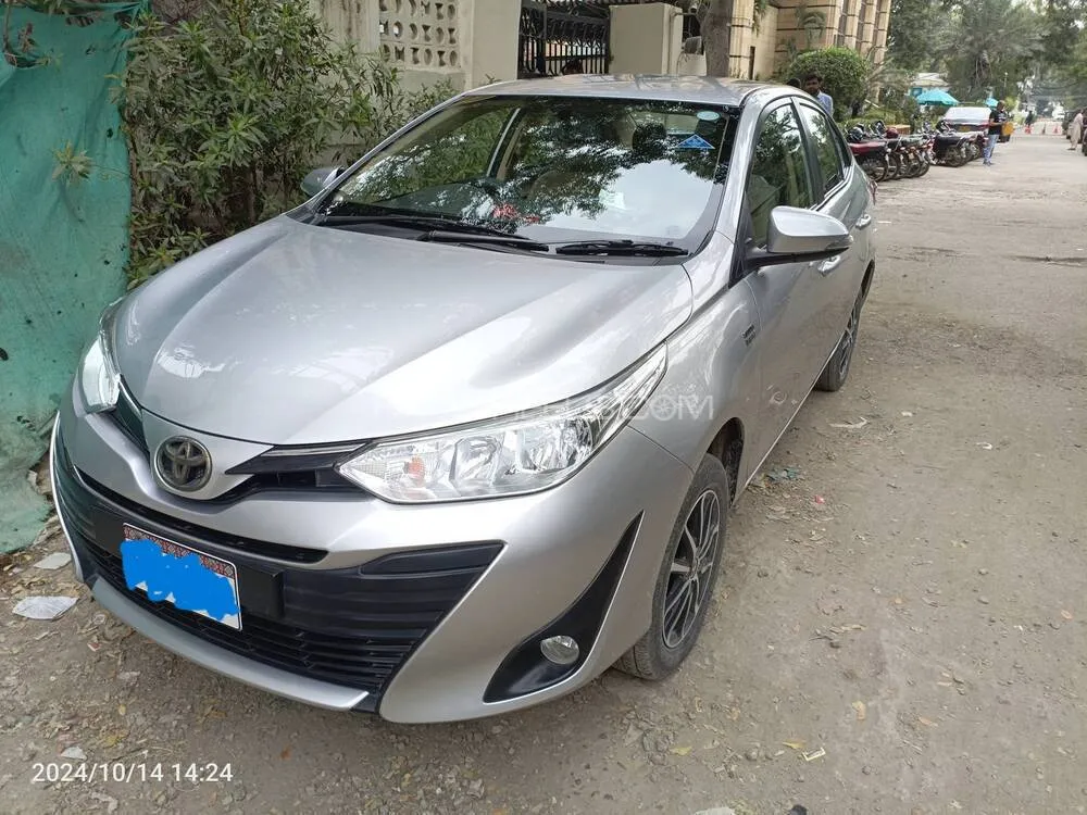 Toyota Yaris Sedan 2022 for Sale in Karachi Image-1