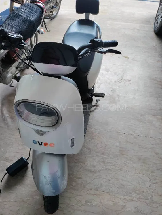 Evee Nisa 3W 2025 for Sale Image-1