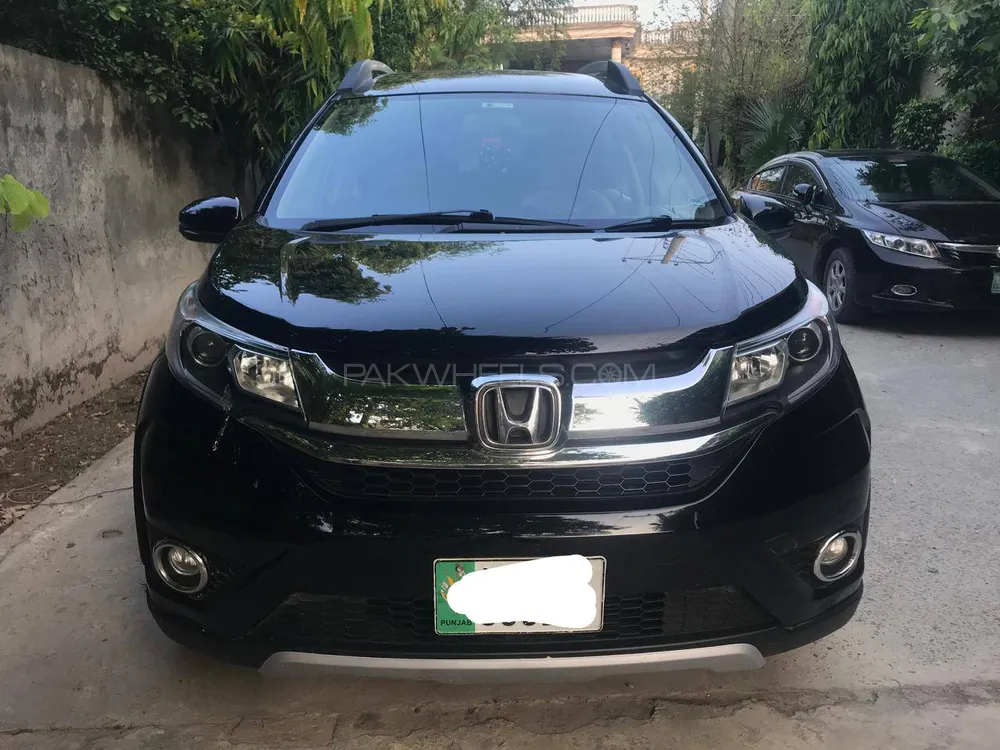 Honda BR-V 2017 for Sale in Lahore Image-1