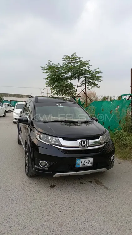 Honda BR-V 2018 for Sale in Islamabad Image-1