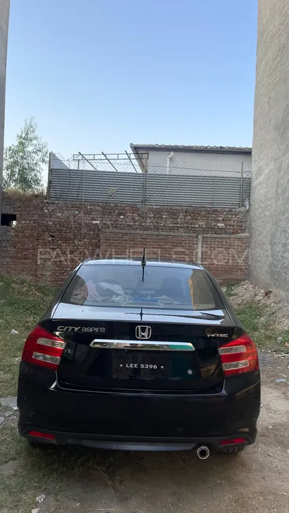 Honda City 2017 for Sale in Lahore Image-1