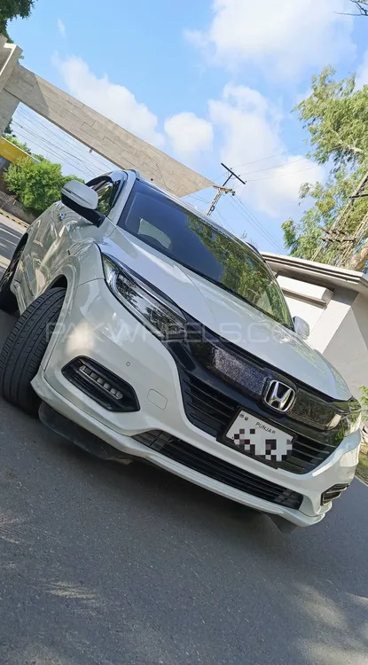Honda Vezel 2019 for Sale in Jhelum Image-1