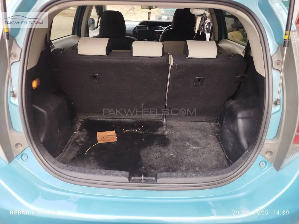 Toyota Aqua 2012 for Sale in Lahore Toyota Aqua 2012 for Sale in Lahore Image-8