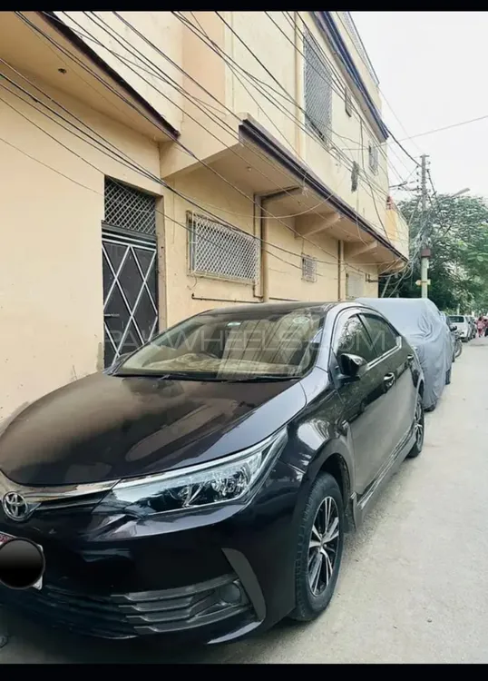 Toyota Corolla 2017 for Sale in Karachi Image-1