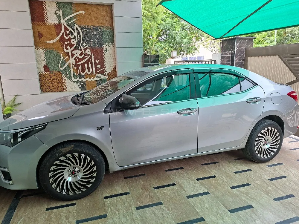 Toyota Corolla 2014 for Sale in Lahore Image-1