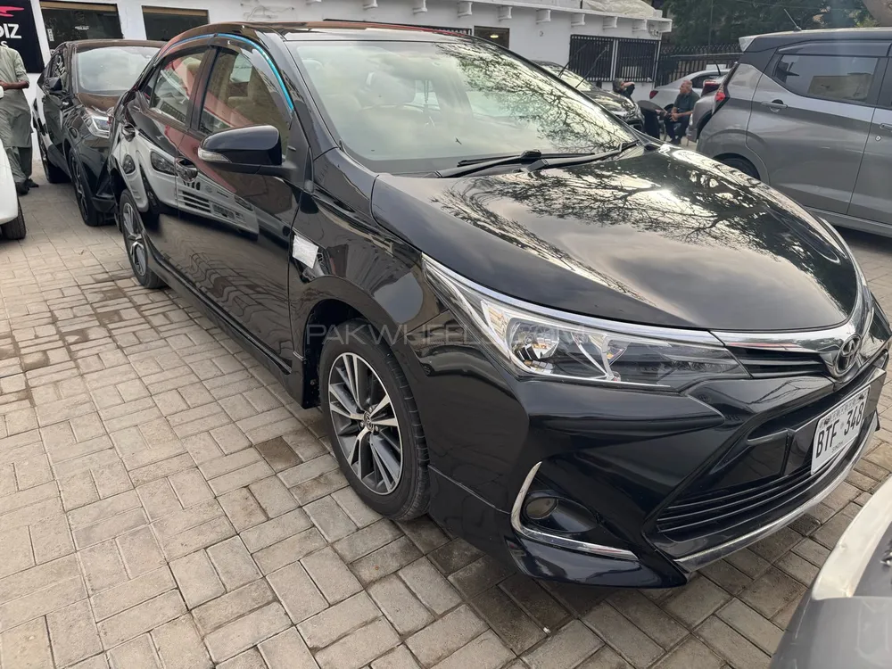 Toyota Corolla 2021 for Sale in Karachi Image-1