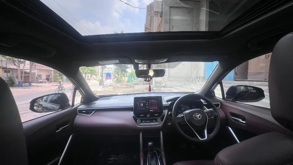 Toyota Corolla Cross 2024 for Sale in Bahawalpur Image-1