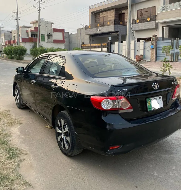 Toyota Corolla 2013 for Sale in Sargodha Image-1