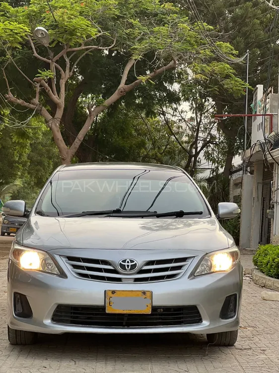Toyota Corolla 2013 for Sale in Karachi Image-1