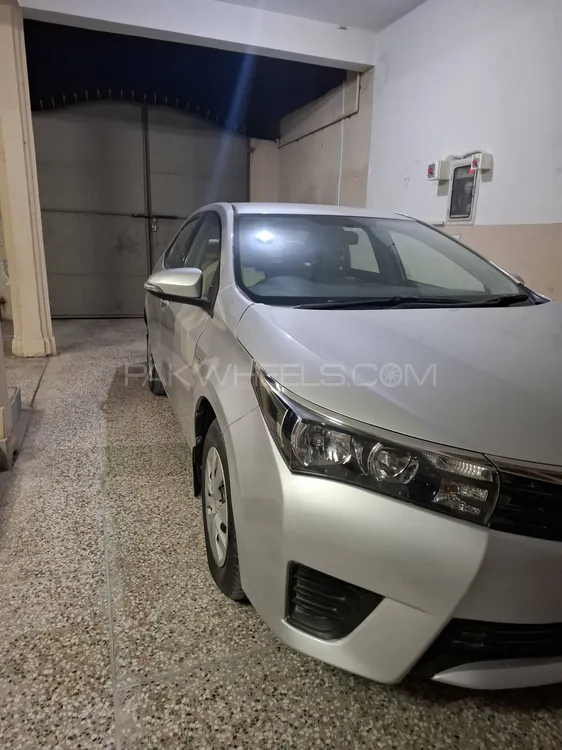 Toyota Corolla 2016 for Sale in Peshawar Image-1