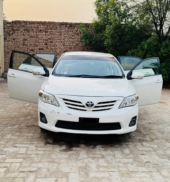 Toyota Corolla 2012 for Sale in Faisalabad Image-1