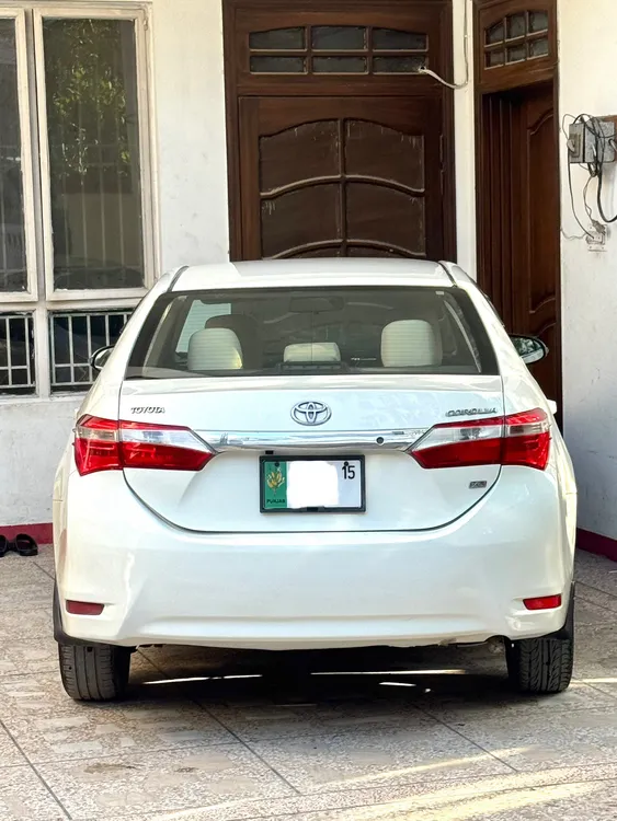 Toyota Corolla 2015 for Sale in Rawalpindi Image-1