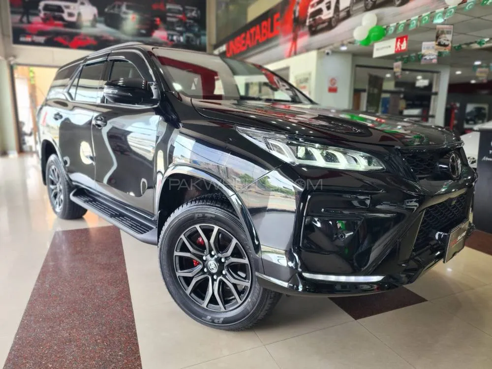 Toyota Fortuner 2025 for Sale in Lahore Image-1