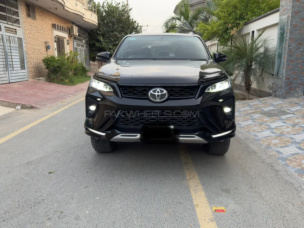 Toyota Fortuner 2022 for Sale in Kharian Image-1