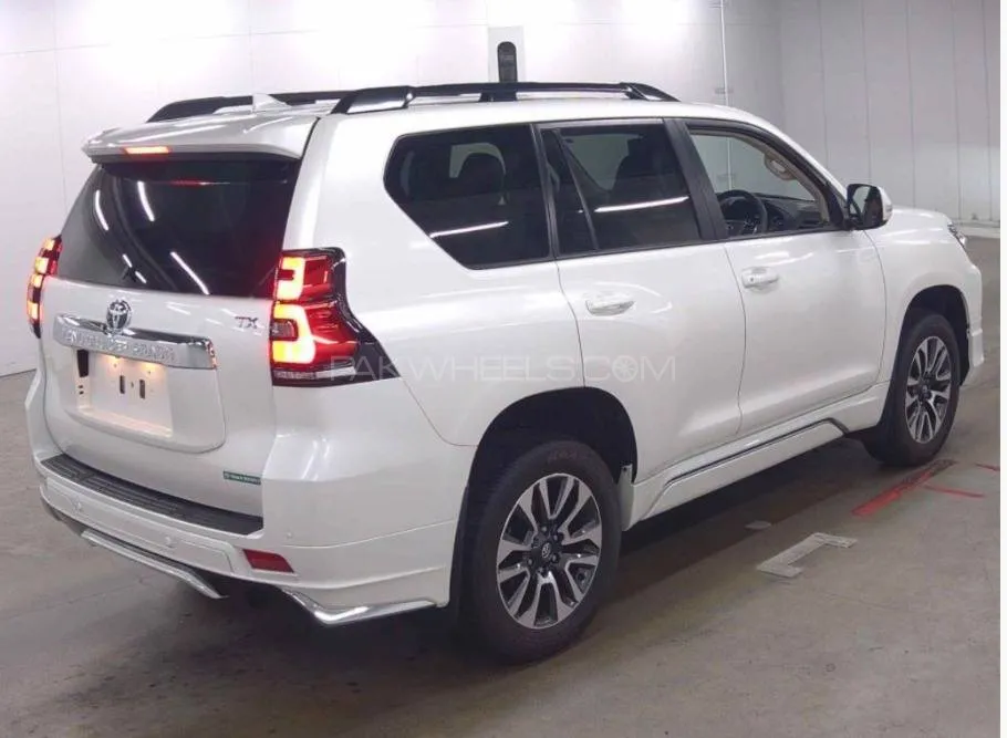 Toyota Prado 2022 for Sale in Islamabad Toyota Prado 2022 for Sale in Islamabad Image-9