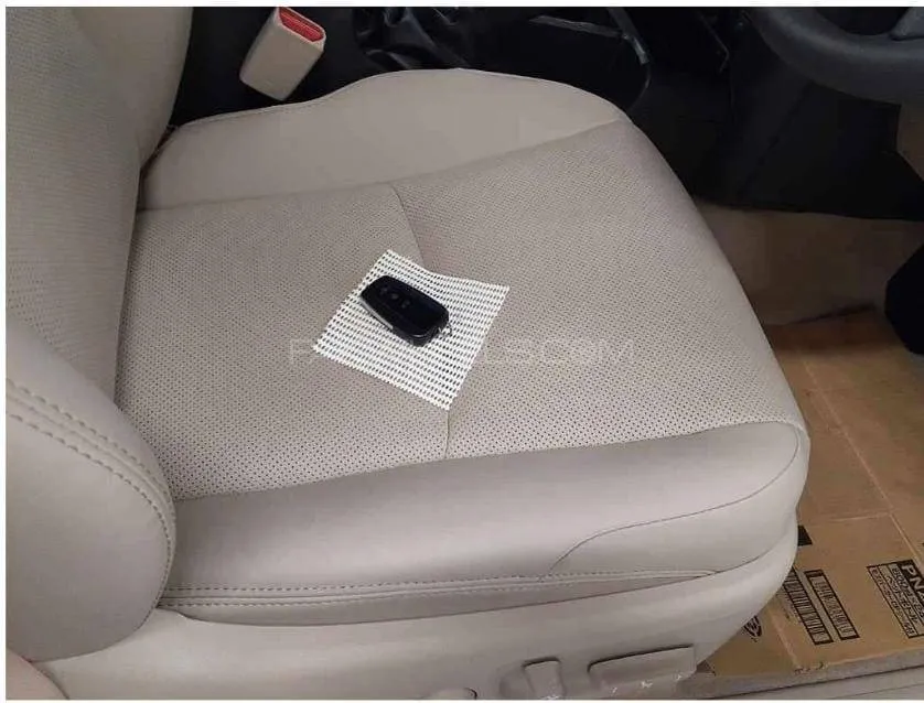 Toyota Prado 2022 for Sale in Islamabad Toyota Prado 2022 for Sale in Islamabad Image-6