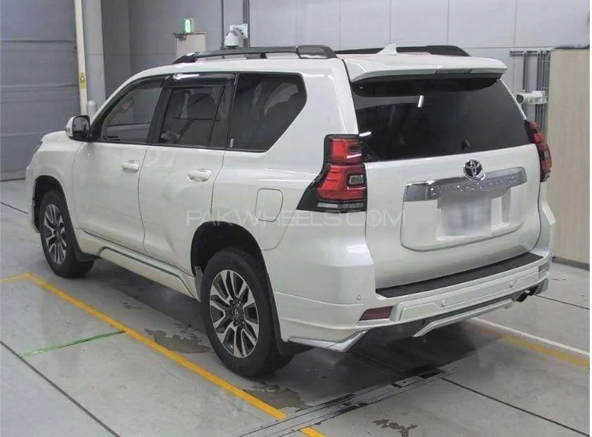 Toyota Prado 2022 for Sale in Islamabad Toyota Prado 2022 for Sale in Islamabad Image-9