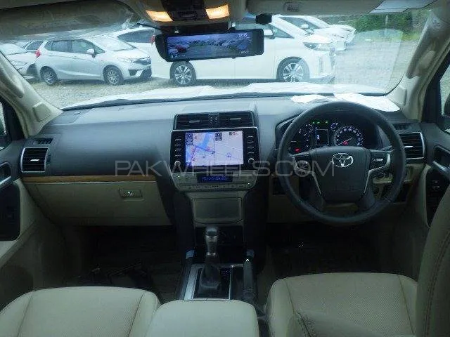 Toyota Prado 2022 for Sale in Islamabad Toyota Prado 2022 for Sale in Islamabad Image-6