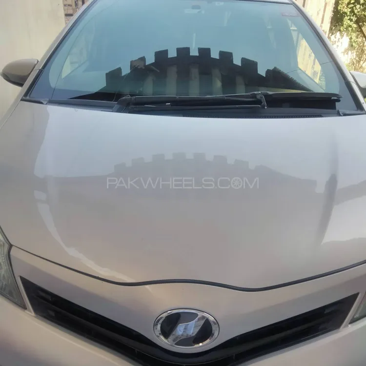 Toyota Vitz 2014 for Sale in Mansehra Image-1