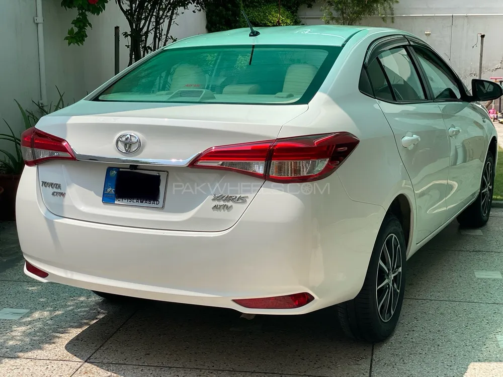 Toyota Yaris Sedan 2021 for Sale in Faisalabad Image-1