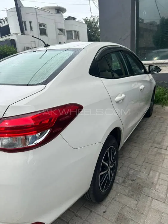 Toyota Yaris Sedan 2022 for Sale in Lahore Image-1